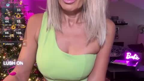 VelvetBarbie online show from 12-26-24, 06:22