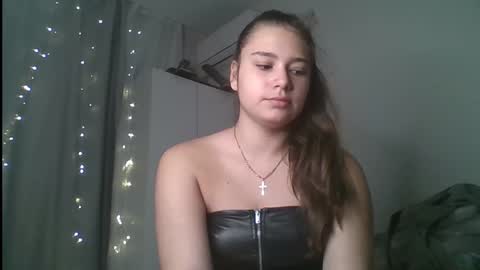 Snapshot of velveted_ivy chatting on 11-27-25, 11:56 velveted_ivy online show from 11-27-25, 11:56
