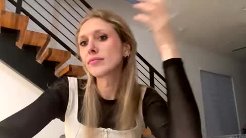 VelvetTGirl online show from 01-09-26, 11:57