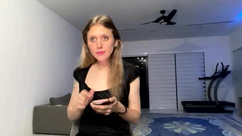 VelvetTGirl online show from 01-19-26, 11:47