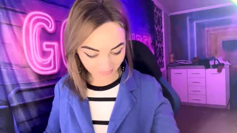 MERYEM online show from 02-23-26, 01:47