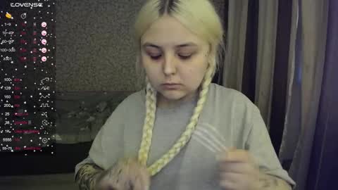 Snapshot of vendymories chatting on 10-09-25, 02:59 eva 3 online show from 10-09-25, 02:59