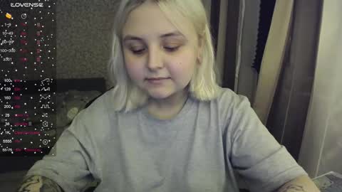 Snapshot of vendymories chatting on 11-03-25, 02:02 eva 3 online show from 11-03-25, 02:02