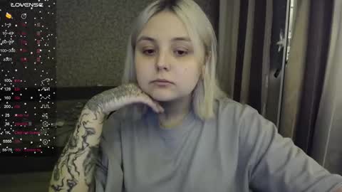 Snapshot of vendymories chatting on 11-05-25, 02:00 eva 3 online show from 11-05-25, 02:00