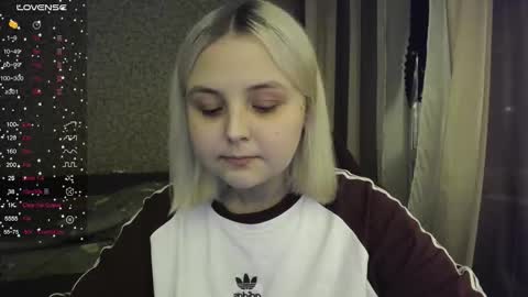 Snapshot of vendymories chatting on 11-07-25, 02:33 eva 3 online show from 11-07-25, 02:33