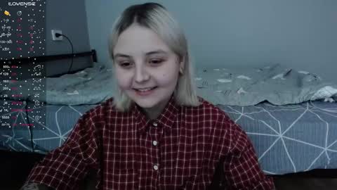 Snapshot of vendymories chatting on 12-14-25, 06:12 eva 3 online show from 12-14-25, 06:12