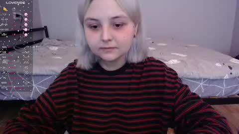 Snapshot of vendymories chatting on 12-22-25, 06:38 eva 3 online show from 12-22-25, 06:38