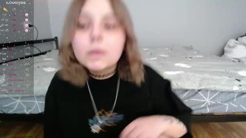 Snapshot of vendymories chatting on 01-14-26, 05:40 eva 3 online show from 01-14-26, 05:40