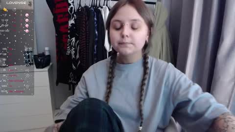 Snapshot of vendymories chatting on 02-21-26, 04:08 eva 3 online show from 02-21-26, 04:08