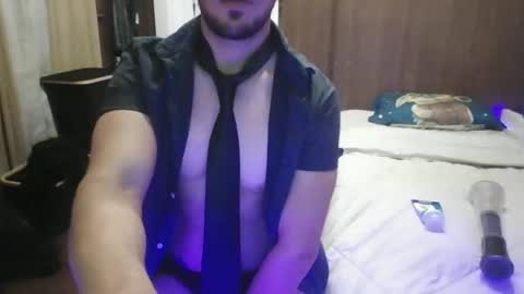 venezuelan420 online show from 10-15-25, 04:12