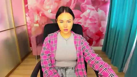 Snapshot of venillarose chatting on 09-16-25, 06:03 venillarose online show from 09-16-25, 06:03