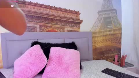 Tiffany  online show from 09-25-25, 01:15