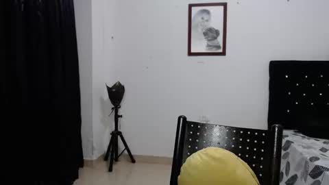 venus_menoza online show from 10-19-25, 12:50