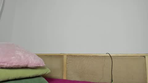 Sofi online show from 02-19-25, 04:00