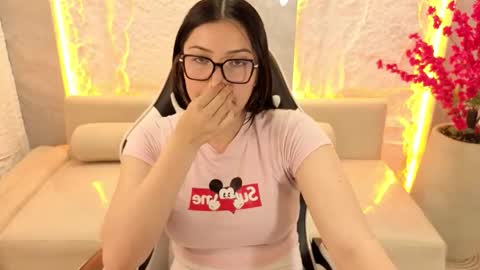 Snapshot of venus_velvet_tp chatting on 11-14-25, 07:34 Venus online show from 11-14-25, 07:34