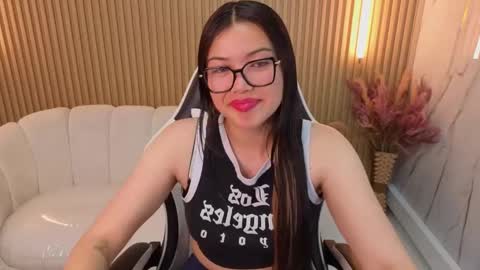 Snapshot of venus_velvet_tp chatting on 11-21-25, 08:07 Venus online show from 11-21-25, 08:07