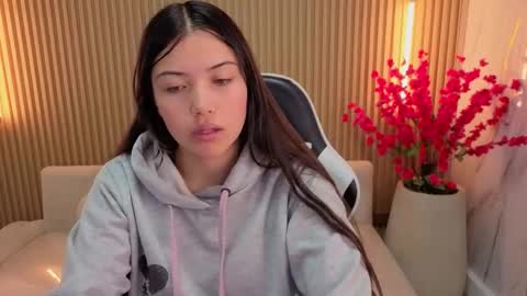 Snapshot of venus_velvet_tp chatting on 02-04-26, 01:17 Venus online show from 02-04-26, 01:17