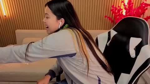 Snapshot of venus_velvet_tp chatting on 03-13-26, 12:45 Venus online show from 03-13-26, 12:45