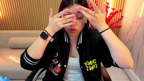 Snapshot of venus_velvet_tp chatting on 04-11-26, 01:26 Venus online show from 04-11-26, 01:26