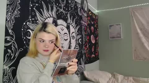 Miss Venus online show from 09-30-25, 01:27