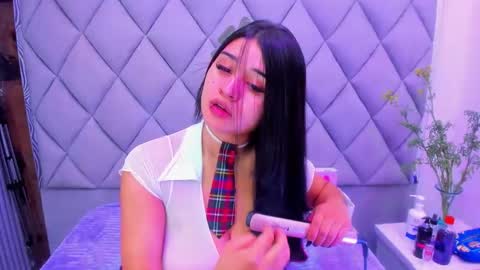 Venusowen  online show from 10-16-25, 01:01