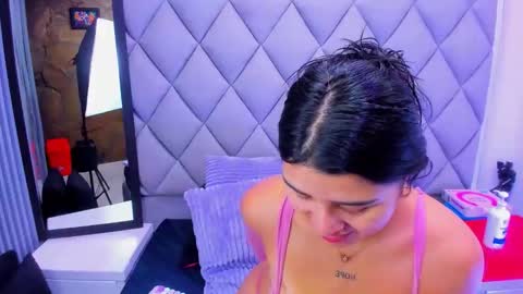 Venusowen  online show from 11-22-25, 12:26