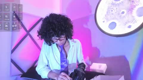 venuss_03 online show from 12-20-25, 03:02