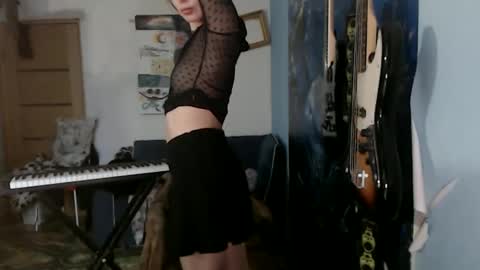 Snapshot of venusxbitch chatting on 11-23-25, 10:59 venusxsweetxangel online show from 11-23-25, 10:59