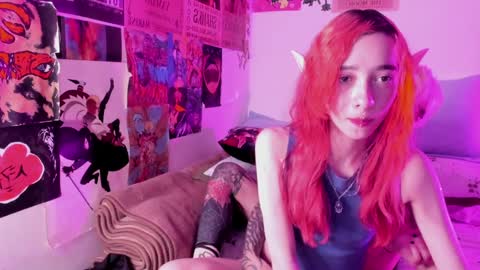 venusxneo online show from 12-19-24, 09:29