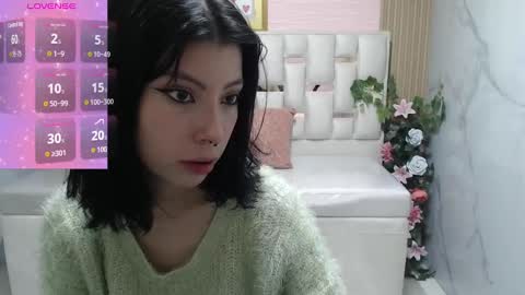 Snapshot of verana_s chatting on 09-10-25, 01:11 Verana online show from 09-10-25, 01:11