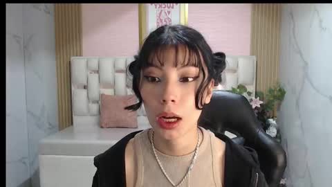 Snapshot of verana_s chatting on 10-17-25, 03:53 Verana online show from 10-17-25, 03:53