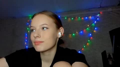 Snapshot of verlinehartwell chatting on 01-14-26, 07:36 Michelle online show from 01-14-26, 07:36