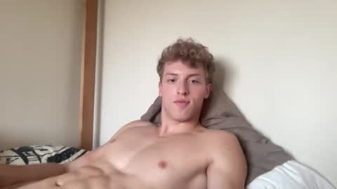 Snapshot of vero_monroe chatting on 10-02-25, 01:51 Austin King online show from 10-02-25, 01:51