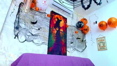 Snapshot of vero_temptation chatting on 10-29-25, 03:09 Vero online show from 10-29-25, 03:09