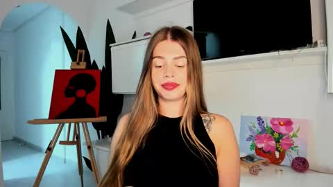 Snapshot of veronarolls chatting on 10-19-25, 04:40 Lolitalolz online show from 10-19-25, 04:40