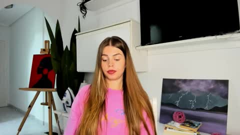 Snapshot of veronarolls chatting on 11-05-25, 09:48 Lolitalolz online show from 11-05-25, 09:48