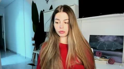 Snapshot of veronarolls chatting on 11-23-25, 09:58 Lolitalolz online show from 11-23-25, 09:58