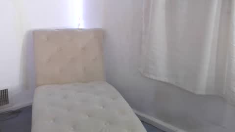 Veronica online show from 12-09-24, 04:34