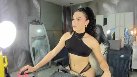 Veronica  online show from 04-17-26, 12:35