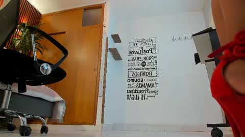 VERONICA online show from 10-14-25, 08:31