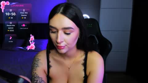 Snapshot of veronica_larsson chatting on 11-09-25, 09:02 Veronica online show from 11-09-25, 09:02