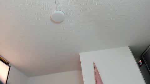 Veronica online show from 02-06-25, 12:16