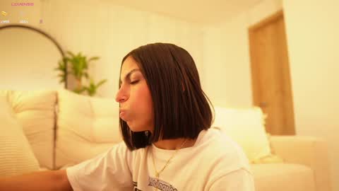 Veronica online show from 12-14-24, 11:18