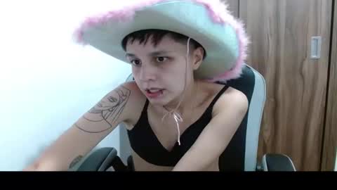 Snapshot of veronicaelite16 chatting on 12-10-24, 03:30 Veronica Clark online show from 12-10-24, 03:30