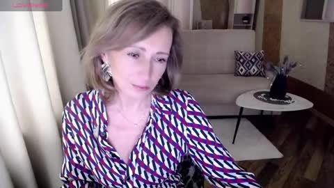 Helen online show from 01-31-25, 07:39