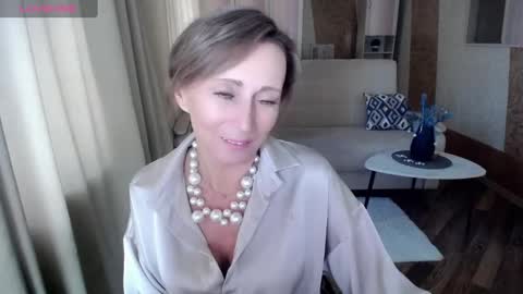 Helen online show from 02-10-25, 05:14