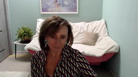 Helen online show from 03-11-25, 11:23
