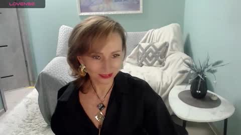 Helen online show from 09-30-25, 05:45