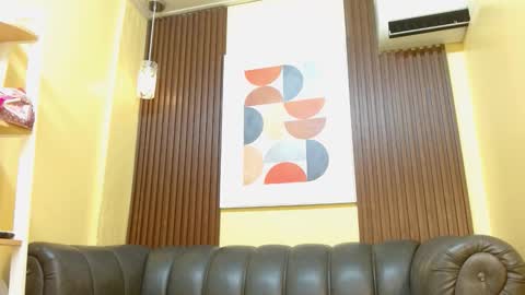 Veronica Robles online show from 10-31-25, 08:32