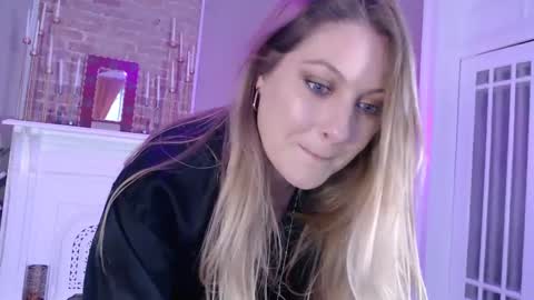 Veronica Weston online show from 01-14-25, 10:23